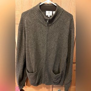 100% Lambswool zip up cardigan sweater by Viyella. Extremely cozy feeling